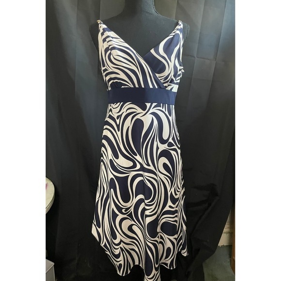 ANN TAYLOR Black White Swirl Print Summer Dress Knee Length Size‎ 4 - Picture 1 of 3